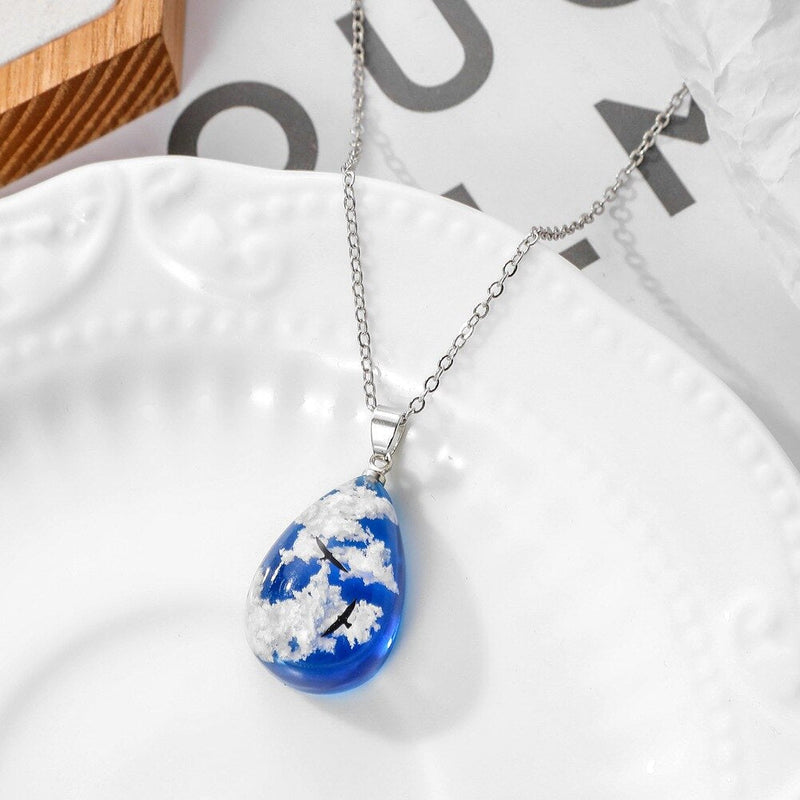 Blue Sky White Clouds Eagle Pattern Clear Resin Women Pendant Necklace