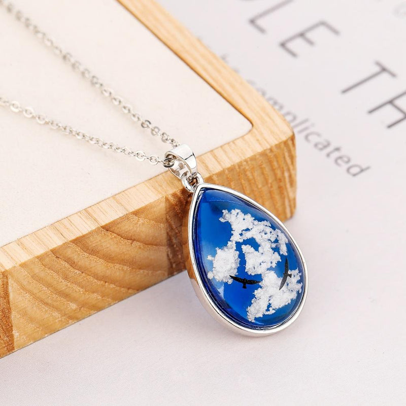 Blue Sky White Clouds Eagle Pattern Clear Resin Women Pendant Necklace